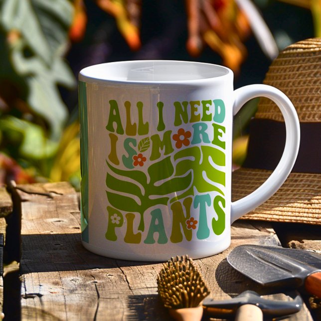 Allt jag behöver är fler växter - Anpassningsbar P Kaffemugg (Get ready to elevate your plant obsession with this vibrant “All I need is more plants” mug! )