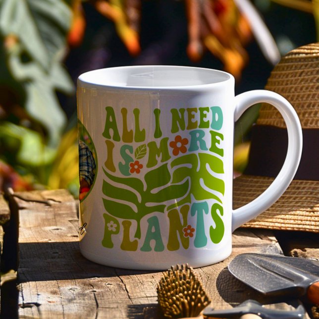 Allt jag behöver är fler växter - växt Älskare Pho Kaffemugg (Get ready to elevate your plant obsession with this vibrant “All I need is more plants” mug! )