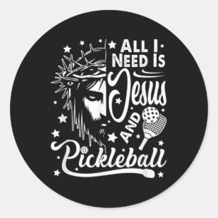 Allt jag behöver är Jesus och Pickleball-design Runt Klistermärke