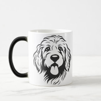 Allt jag bryr mig om är.. Golden Doodle Magisk Mugg