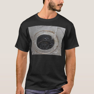 Allt nedåt i tömningen t shirt