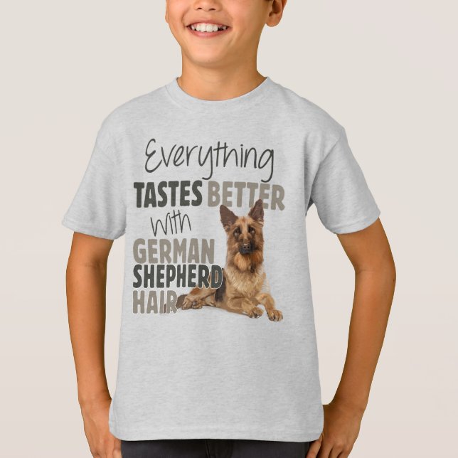 Allt smakar bättre med tysk shepherd Hair T Shirt (Framsida)