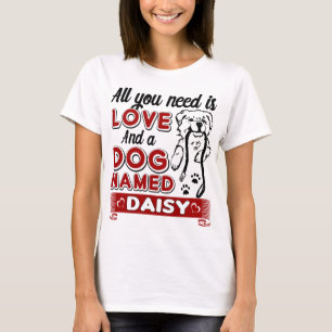 Allt som jag behöver, är kärlek och en hund som tee shirt