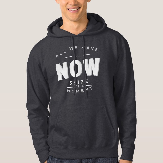 Allt vi har är nu. hoodie (Framsida)