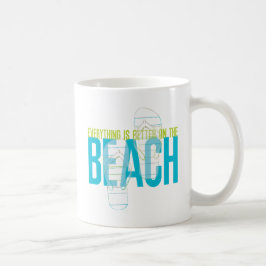 Allting är bättre på stranden kaffemugg