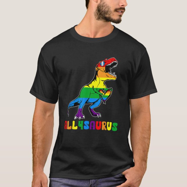 Allysaurus LGBT  Dinosaur Rainbow Flag Ally LGBT P T Shirt (Framsida)