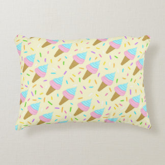 Almofada fofa com estampa contínua de sorvetes prydnadskudde