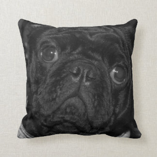 Almofada Pug Preto Kudde