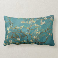 Almond Blommar Pillow