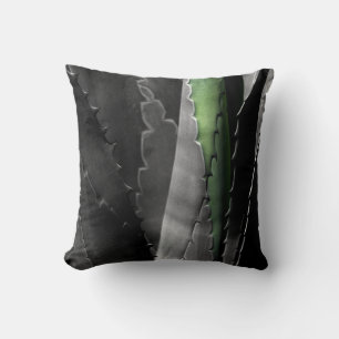 Aloe - Macro Fine Art-fotografi i svartvitt Kudde