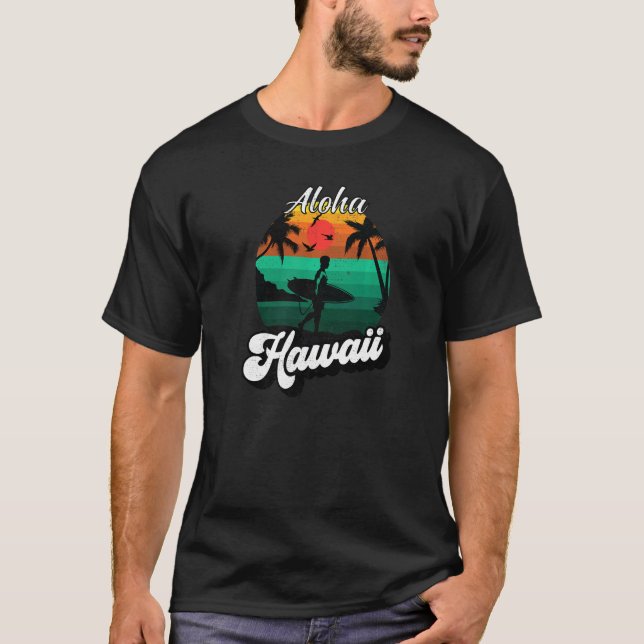 Aloha Hawaii Surfing Retro Sunset Surfboard T Shirt (Framsida)