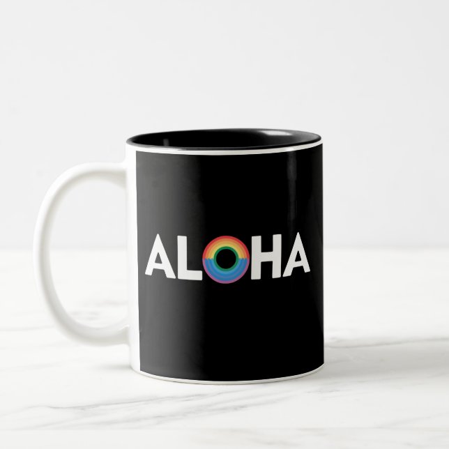 Aloha Rainbow Island Hawaii Pride HBTQ Två-Tonad Mugg (Vänster)