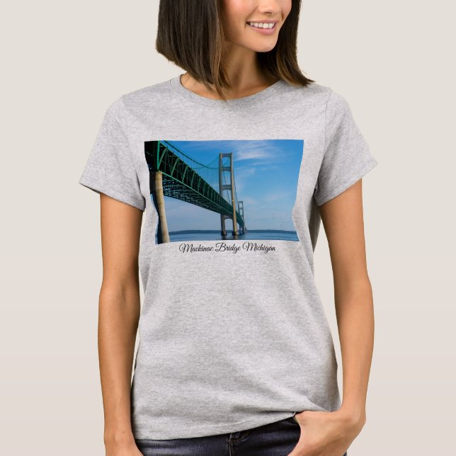 Along Mackinac Bridge T-Shirt (Framsida)