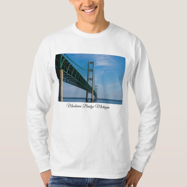 Along Mackinac Bridge T Shirt (Framsida)