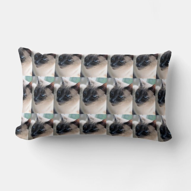 Aloof Siamese Cat Lumbar Pillow Lumbarkudde (Framsida)