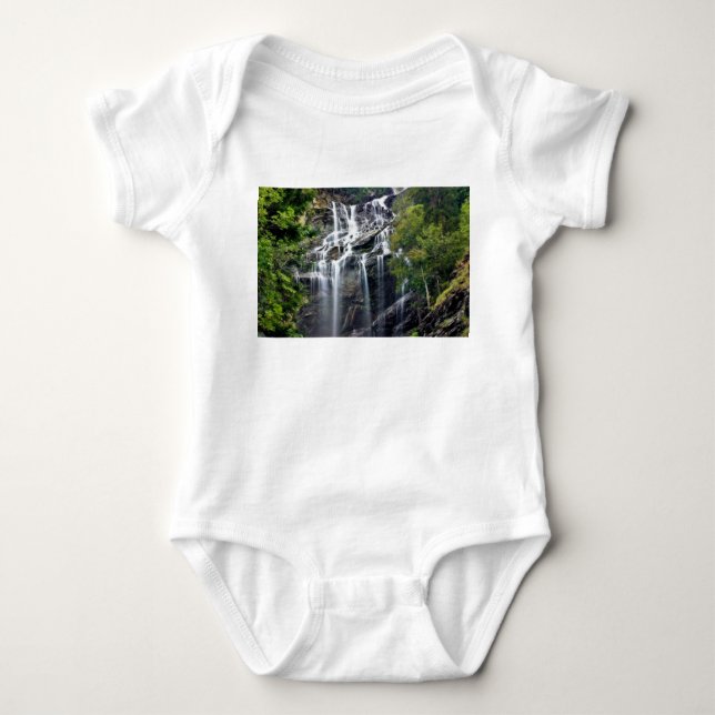 Alpernor Bergskapets övre vattenfall T Shirt (Framsida)
