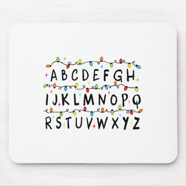 Alphabet Stranger Christmas 2025 Lights Boys Girls Musmatta (Framsidan)