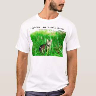 Älska den vilda kattsoulen t-shirt