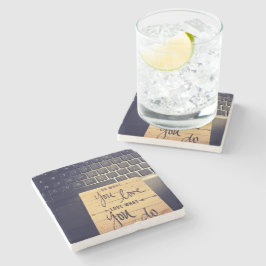 ÄLSKA DET DU GÖR STENUNDERLÄGG