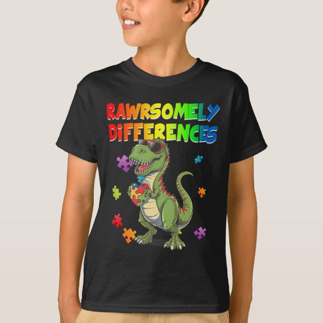 Älskar Autism T Rex Dinosaurie Rawrsomely Annorlun Shirt (Framsida)