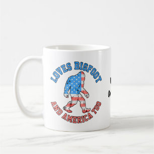 Älskar Bigfoot och Amerika För patriotisk amerikan Kaffemugg