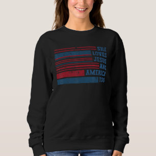 Älskar Jesus Och Amerika Också 4:e Juli Kristna T Shirt