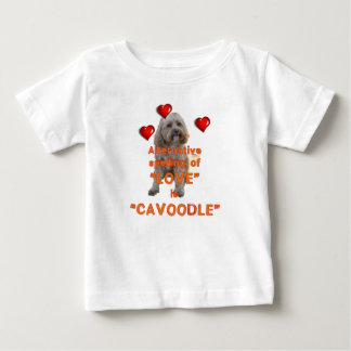 alternativt stava av KÄRLEK är CAVOODLE T Shirt