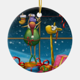 Älva som hänger upp strumpor julgransprydnad keramik