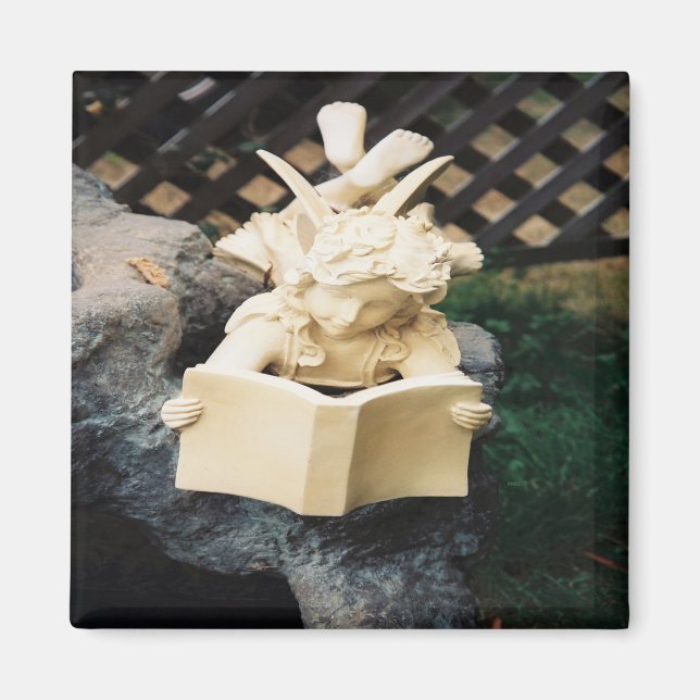 Älvan läser på en Koi-damm..... Magnet (Framsidan)