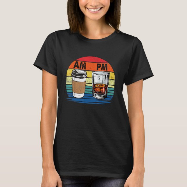 AM Kaffe PM Whiskey Drinking Manar Kvinnor T Shirt (Framsida)
