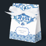 Amalfi-kust Citron Kakel Italien Presentaskar<br><div class="desc">Amalfi-kusten Italien Medelhavet citron bröllopslåda,  med blå kakel,  citron och blå ram. 
Bellissima Italia © Du kan anpassa med dina namn. Du kan ändra textfärg och typsnitt med hjälp av alternativet anpassa ytterligare. OBS: Färger som visas online kan skilja sig något från den faktiska produkten.</div>