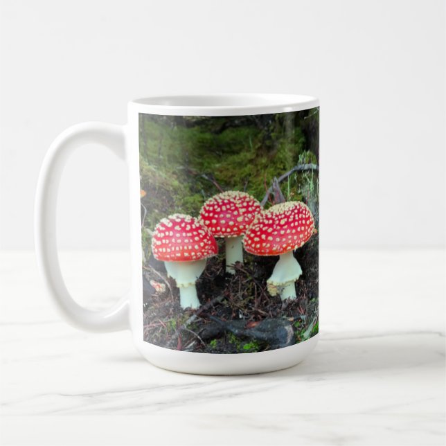 Amanita Muscaria Cluster - 15 oz.Mugg Kaffemugg (Vänster)