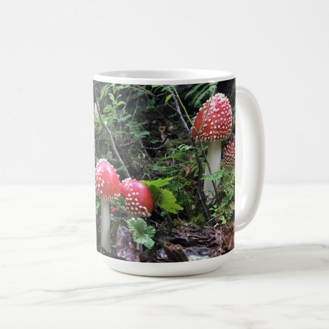 Amanita Muscaria Mushroom - 15 oz. Mugg (Framsida höger)