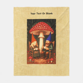 Amanita Mushroom och Gnomes Fleecefilt