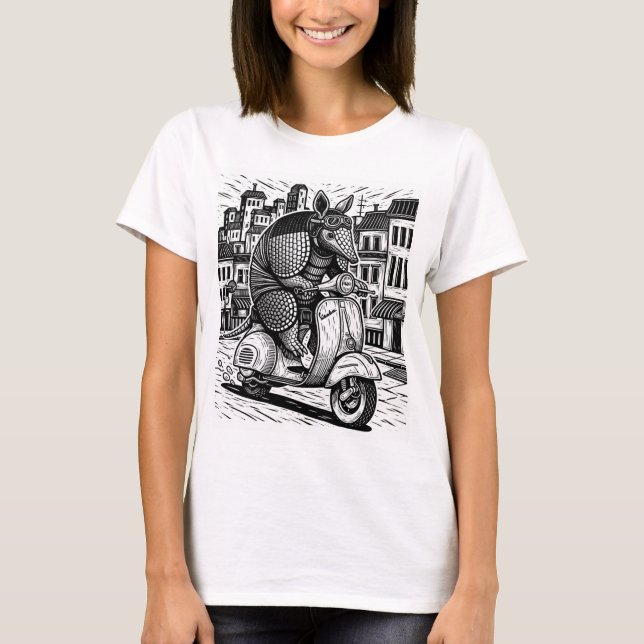 Amardillo ridning på en Vespa T-shirt (Framsida)