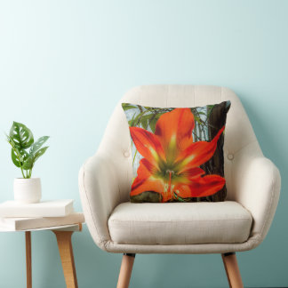 Amaryllis Closeup Throw Pillow Kudde