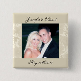 Ambassadspara som daterafotoet knäppas knapp