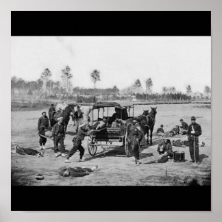 Ambulansbesättning i Krig Poster