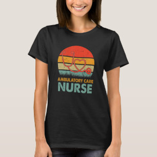 Ambulerande sjuksköterska Retro Kärlek Heart Steto T Shirt