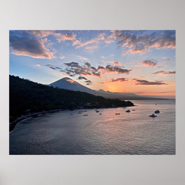 Amed Dusk Poster (Framsidan)