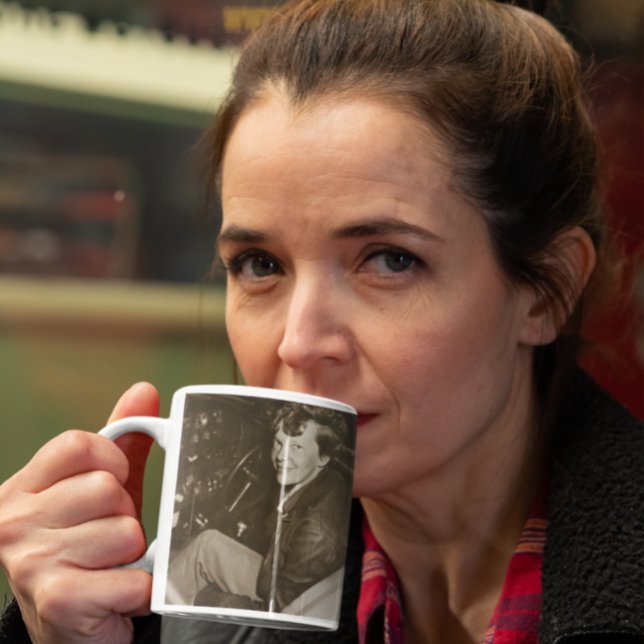 Amelia Earhart avslappnad flygkabin foto 1937 Kaffemugg (Skapare uppladdad)