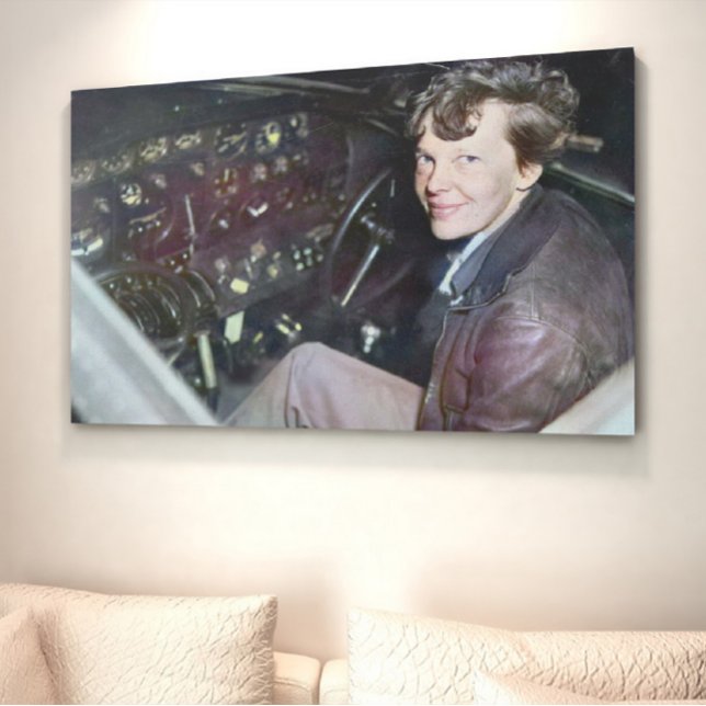 Amelia Earhart Candid Airplane Cockpit Photo 1937 Poster (Skapare uppladdad)
