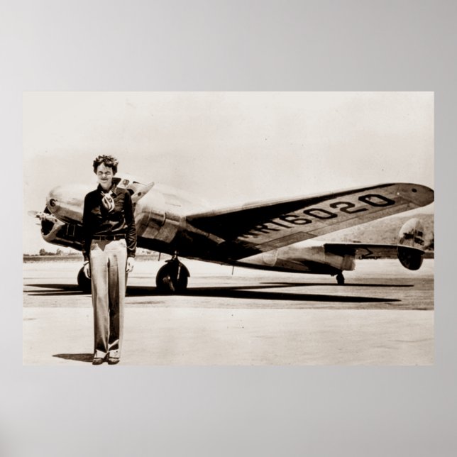 Amelia Earhart Lockheed Electra C 1937 Sepia Poster (Framsidan)