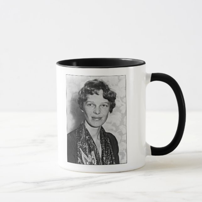 Amelia Earhart Mugg (Höger)
