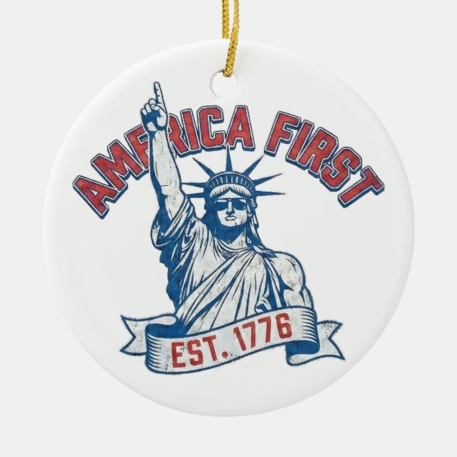AMERICA FIRST - Est. 1776 Julgransprydnad Keramik (Framsidan)