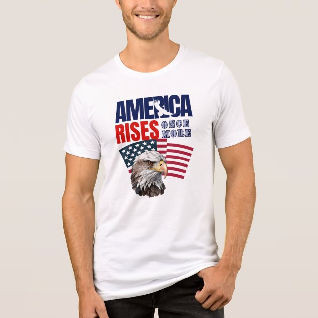 America Rises White 4:e juli Eagle T-Shirt (Framsida)