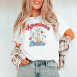 American Bride Fjärde juli Cowgirl Bachelorette T Shirt<br><div class="desc">Fira ditt bachelorettparti i stil med vår "amerikanska Bride" Fjärde juli Cowgirl T-Shirt! Perfekt för den patriotiska brud som ska skjortan har ett roligt cowgirl-tema med rött, vitt och blått accenter. Vare sig du slår på rodeo eller bara njuter av ett festligt firande är den här t-tröjan designad för att...</div>