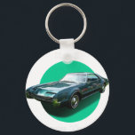 american classic genuine quality limited edition O Nyckelring<br><div class="desc">A stylish keychain featuring a vintage classic car design. A perfect accessory for car lovers and collectors. Great for everyday use or as a small and thoughtful gift for classic car enthusiasts.</div>