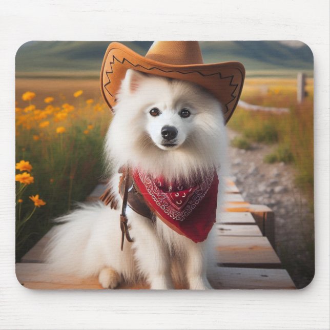 American Eskimo Hund med en Cowboy Hat Brown Musmatta (Framsidan)