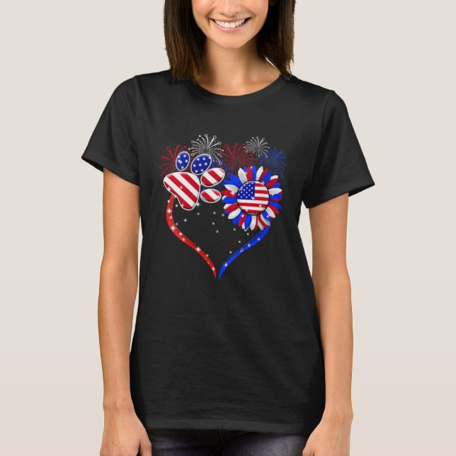 American Flag Patriotic Dog & Cat Paw Print  4th O T Shirt (Framsida)